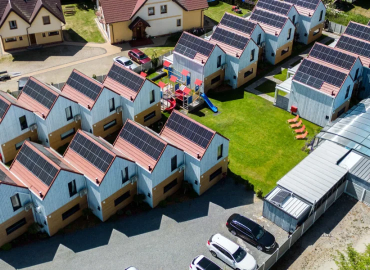 Na każdy domek przypada jedno miejsce parkingowe