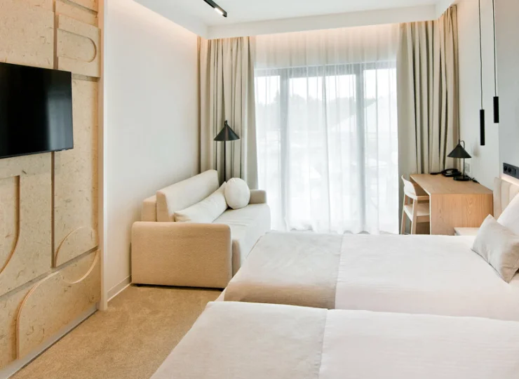 W niektórych pokojach jest opcja dostawki