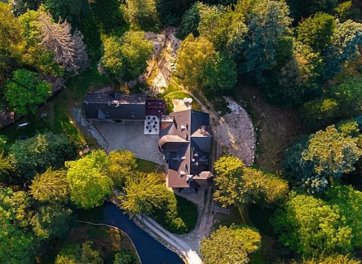 Tutaj odpoczniesz u stóp Karkonoszy w otoczeniu zieleni