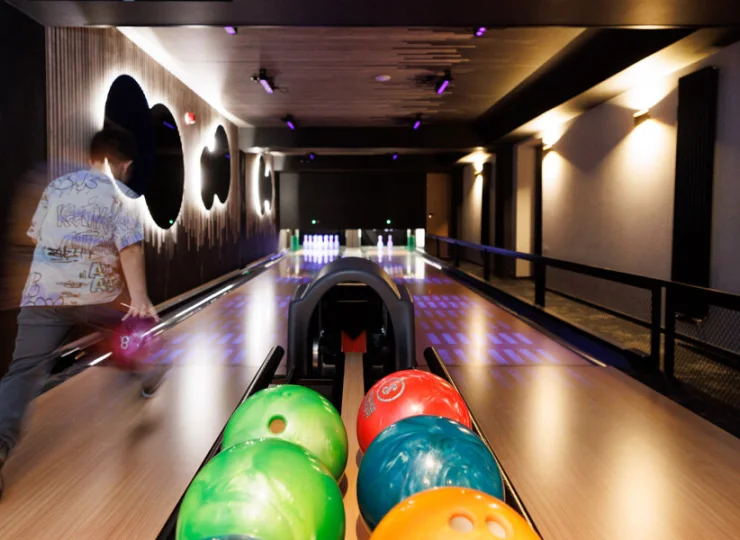 Goście mogą skorzystać również z kręgielni