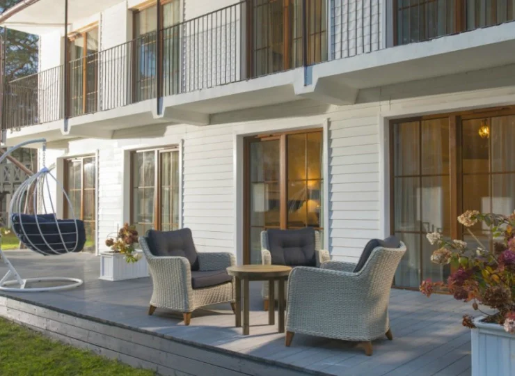 Neptuno to kompleks kilku budynków położonych na zielonym terenie