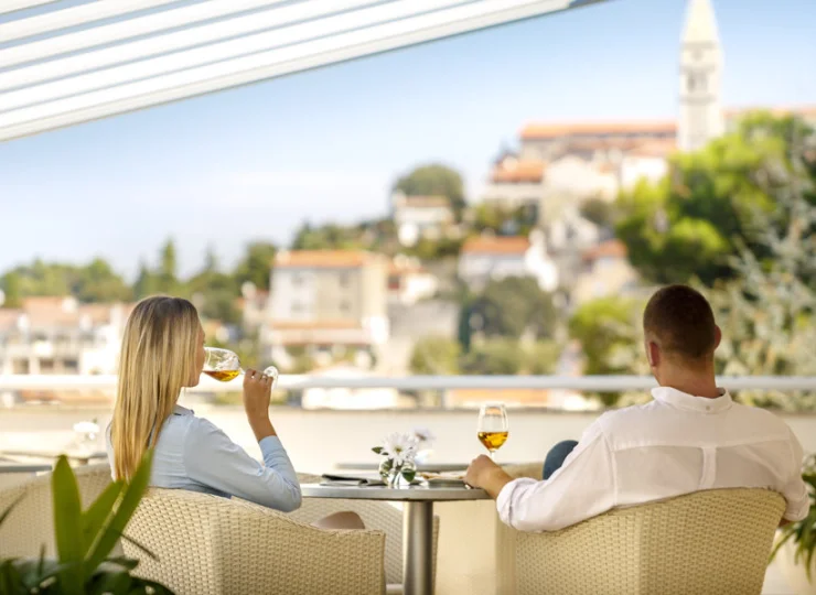 Hotel Pineta*** oferuje wspaniałe widoki na malowniczy Vrsar