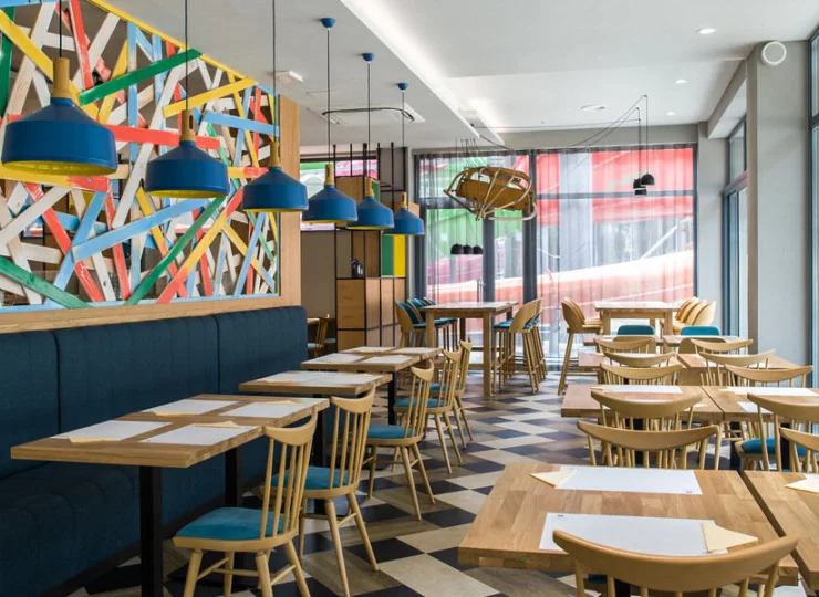 W stylowych wnętrzach posiłki smakują jeszcze lepiej