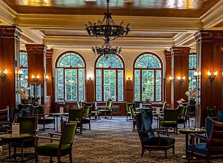 Wnętrza hotelu Palota nawiązują do budynku w stylu neorenesansowym