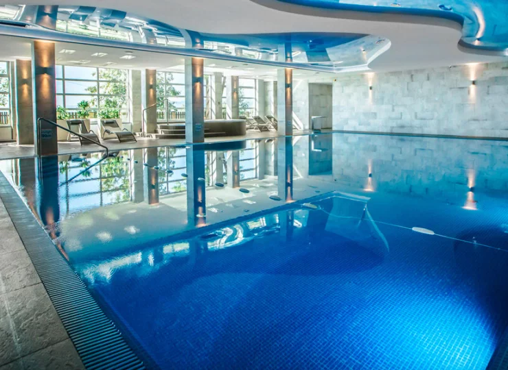 Radocza to hotel z basenem pod Wadowicami