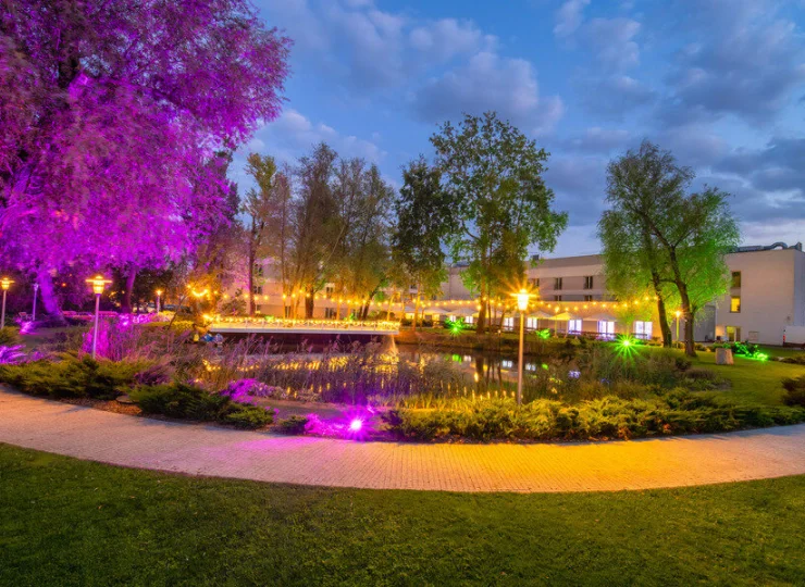 Green Garden Hotel jest położony na terenie rezerwatu przyrdy