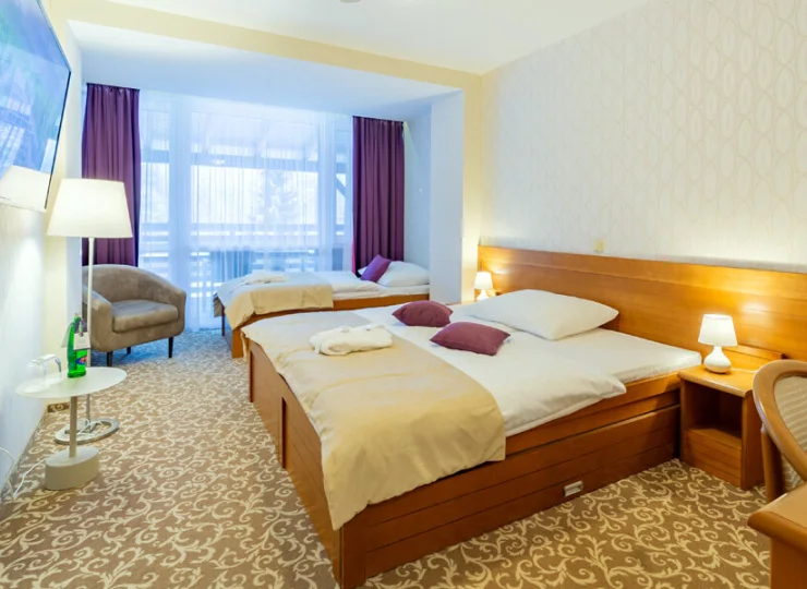 Niektóre pokoje mają balkon