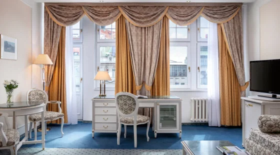 Junior suite double square view
