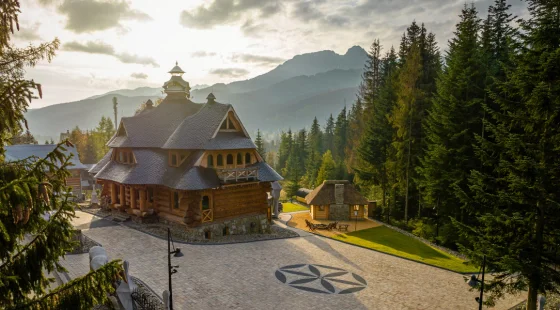 Rich Witch Villa & SPA