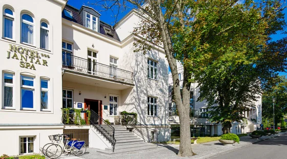 Ten hotel przyjmuje gości wyłącznie po 12 roku życia