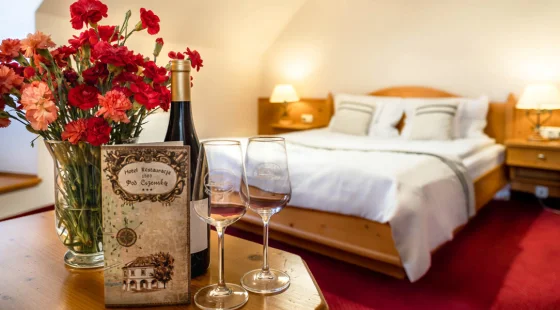 Studio 2-os. Superior