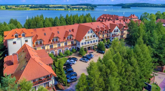 Hotel Roberts Port Lake Resort & SPA