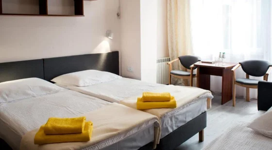 Pokój 3-os. z balkonem