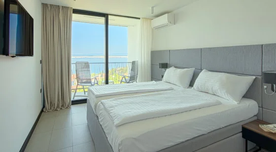 Pokój 2 os. z 1 dostawką