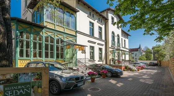 Villa Sedan