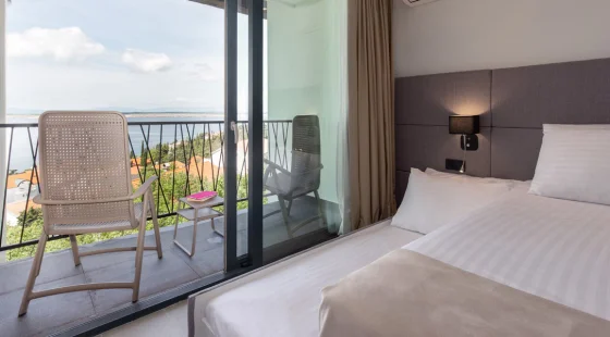 Pokój 2 os. z 1 dostawką