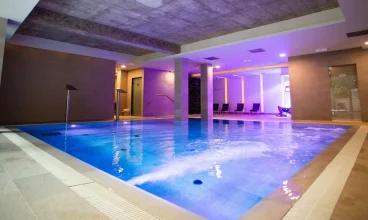 Basen oferuje relaks i odprężenie przez cały rok