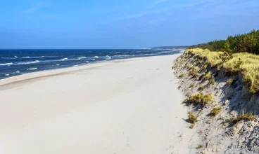 Obiekt mieści się kilka minut spacerem od wejścia na plażę