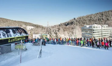 Luxtorpeda pozwala szybko dostać się na górę i korzystać ze stoku