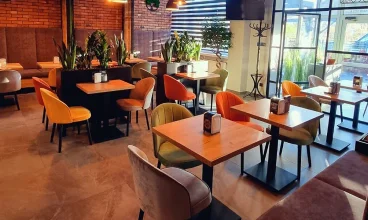 W hotelu z powodzeniem funkcjonuje polsko-włoska restauracja Peperoncino