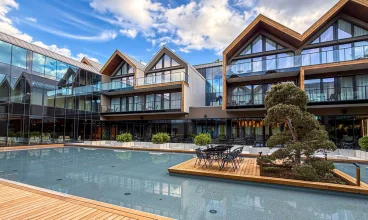 Termy Karkonosze to nowoczesny resort willowo-hotelowy otwarty w 2024 roku