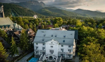 Renesans Residence Zakopane jest imponująco położony