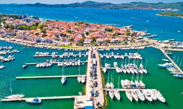 Biograd na Moru to urocze chorwackie miasteczko w Dalmacji