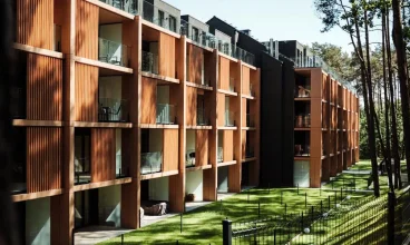 Luksusowy resort jest otoczony lasem Wolińskiego Parku Narodowego