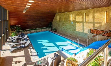 President Hotel Montfort z basenem w Tatrach