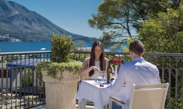 Hotel oferuje komfortowe warunki, smaczne jedzenie i piękne widoki