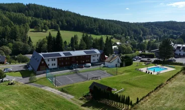 Brans to hotel w Jesionikach z basenem zewnętrznym