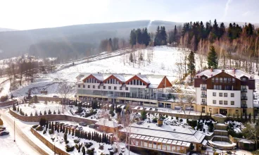 Na Stogu Izerskim znajduje się ośrodek narciarski Ski & Sun Świeradów-Zdrój