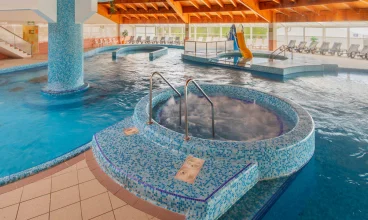 Villapark Vargesztes to hotel na Węgrzech z basenem