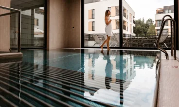 Goście Vislow mogą odprężać się w strefie wellness z kameralnym basenem