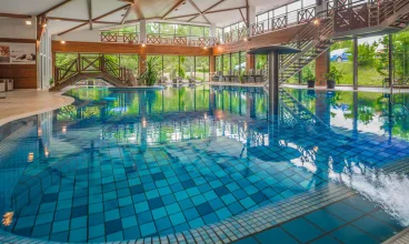 Hotel dysponuje przestronnym basenem relaksacyjnym