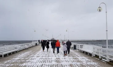 Sopockie molo jest doskonałym miejscem do spacerów także zimą