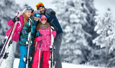 Liczne stoki narciarskie nieopodal hotelu to Szyndzielnia, Dębowiec czy Szczyrk