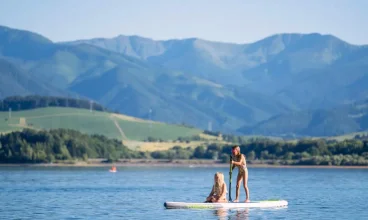 Mara Holiday Resort ma własną wypożyczalnię sprzętów wodnych