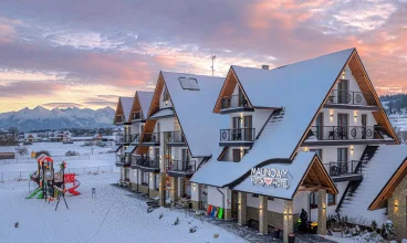 Hotel znajduje się blisko wyciągu narciarskiego na Kotelnicy