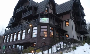 Hotel Sudetia*** w uzdrowisku Świeradów-Zdrój jest pięknie położony