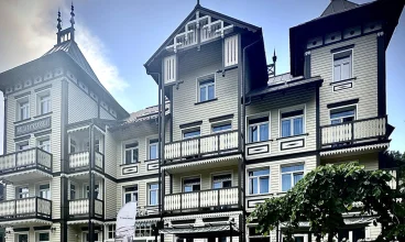 Willa Tatrzańska Hotel&SPA mieści się przy słynnym krynickim deptaku