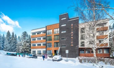 Apartmany Stiavnica są położone w uzdrowisku w Tatrach Niżnych na Słowacji