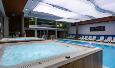Strefa basenowa posiada 2 jacuzzi