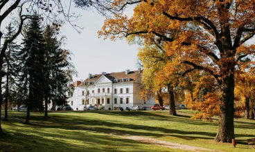 Hotel Hanza Pałac & SPA w zjawiskowej jesiennej szacie
