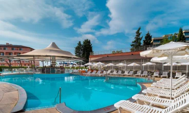 MPM Hotel Astoria to hotel z basenami, prywatną plażą i ofertą all inclusive