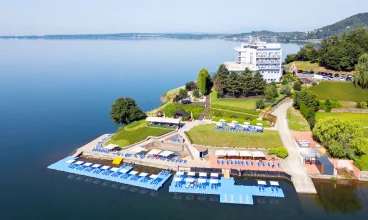 Hotel Eurobus**** powstał na cyplu oblanym wodami Zbiornika Zemplińskiego