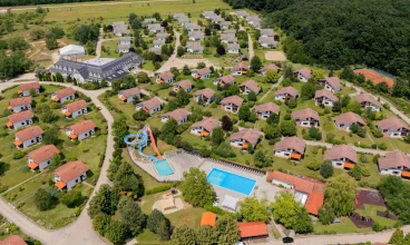 Villapark Vargesztes jest położona 70 km od Budapesztu w węgierskiej wsi