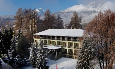 Hotel Lujza Major jest położony u stóp majestatycznych Tatr