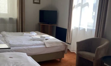 A także 4-osoboowe pokoje w centrum Dusznik-Zdroju