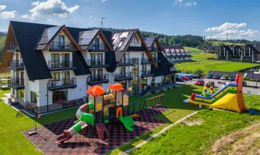 Trzygwiazdkowy hotel Malinowy Potok na tle Tatr